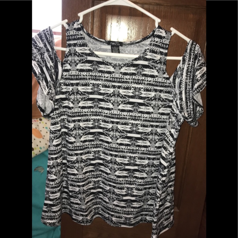 Rue21 Top